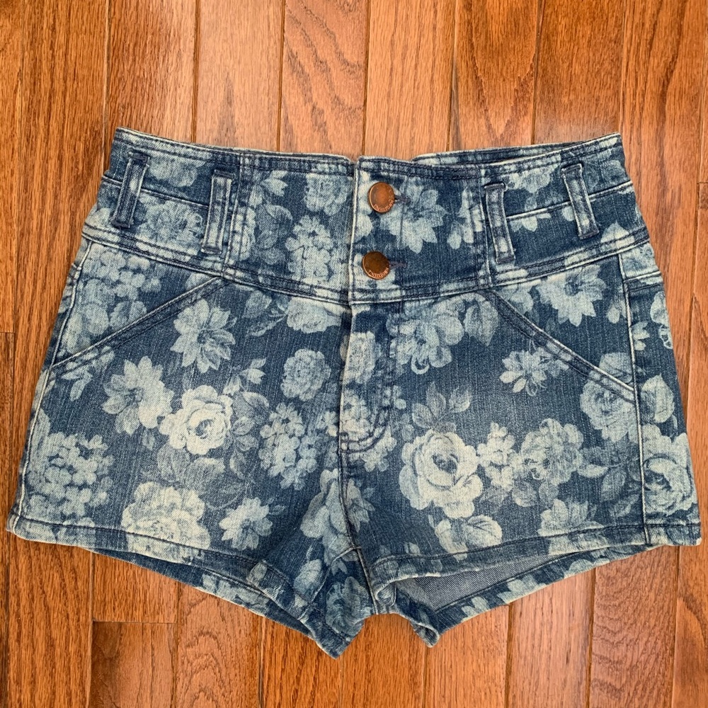 High waisted flower print denim shorts